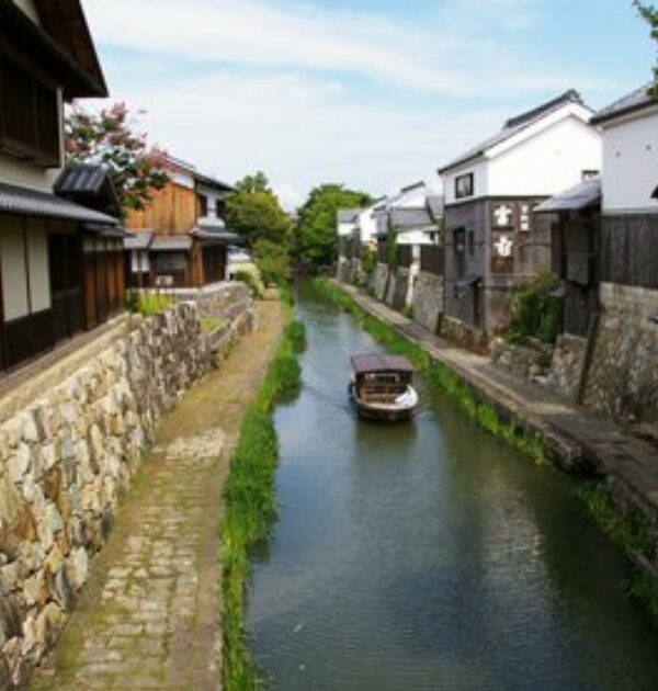 近江八幡の水郷巡りの城下町の画像